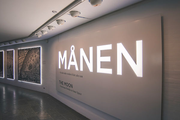 Manen Lobby Signage for Business